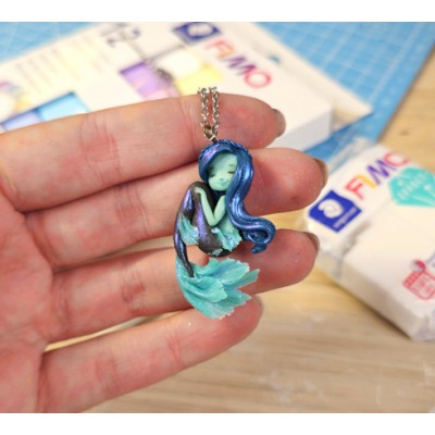 copy of CreoBox Glitter & Candy: Eine kreative Reise mit Aqua Resin